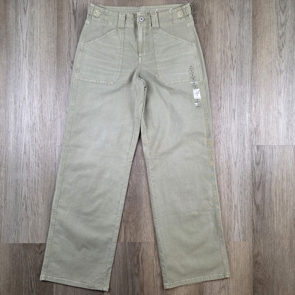 American Eagle Outfitters Wide Leg Pants in Light Olive